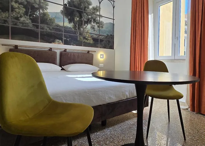 Elegante Stanza Privata In Centro A Colosseo - Flc In 4*